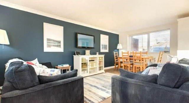 Stones Throw, Varaa Lomakoti Beadnell 