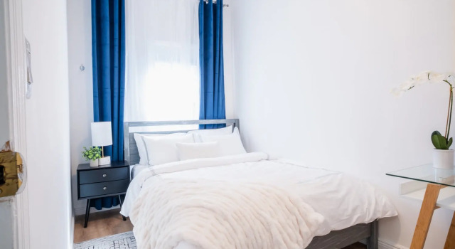 1435-4 I 3 Bedrooms 2 Bath W D Prime Upper East