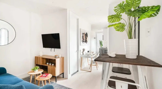 Апартаменты с 2 комнатами 48 Midtown West Apt