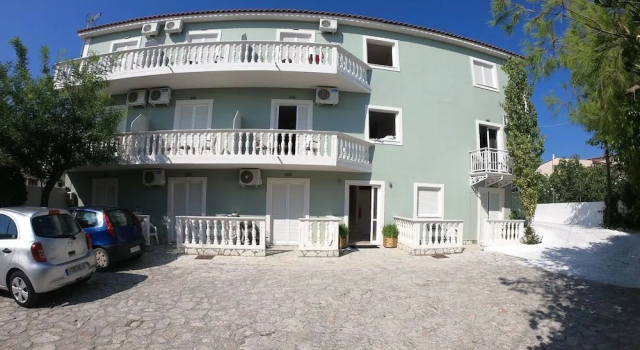 Casa Del Mar