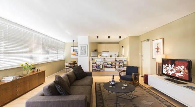 Spacious 1 Bedroom Apt Close To Green Square & Pool