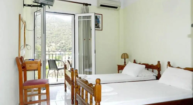 Logaras Apartments