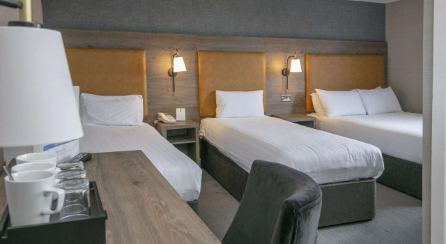 Четырёхместный номер Standard Best Western New Kent Hotel