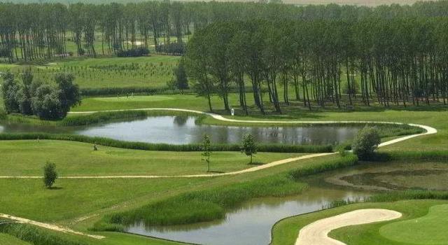 Radisson Sas Birdland Resort & Spa, Забронировать Курортный отель Отели Вашего с парковкой, Парковка