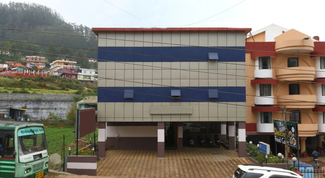 Hotel Orchid Inn