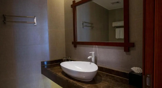 Двухместный номер Standard с видом на озеро The Q Hotel & Suite Vientiane 万象Q套房酒店