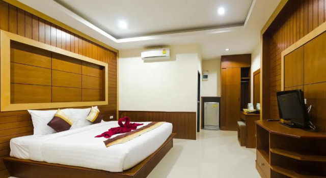 Бунгало Deluxe Sleep In Lanta Resort