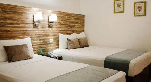 Четырёхместный номер Standard Hotel San Miguel, en el Centro - Desayuno Incluido