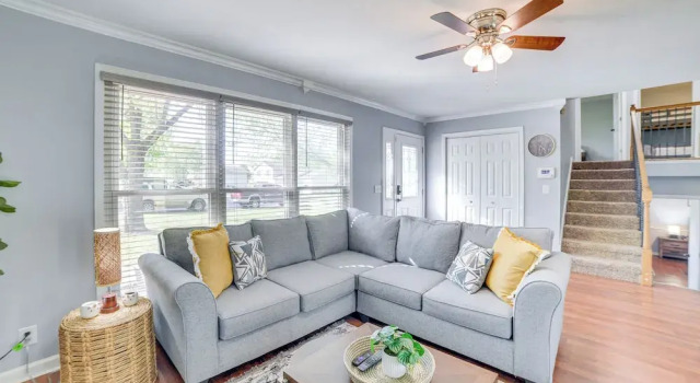 Kentucky Vacation Rental Escape w/ Deck, Book Hotel Oak Grove Kentucky