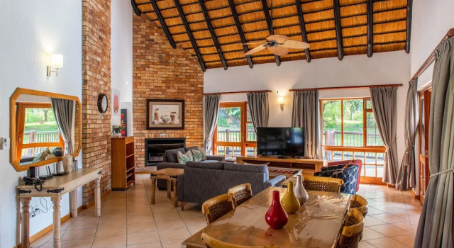 Kruger Park Lodge Unit 239, Забронировать Отель Отели Хейзивью 3 звезды, рядом с Kruger Park Lodge Golf Club, 3*