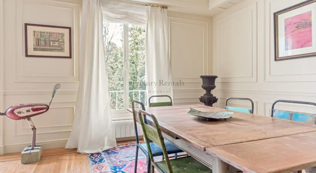 3 Bedrooms for 5 pax in Salamanca ( Padilla III ), Забронировать Отель Саламанка Мадрид