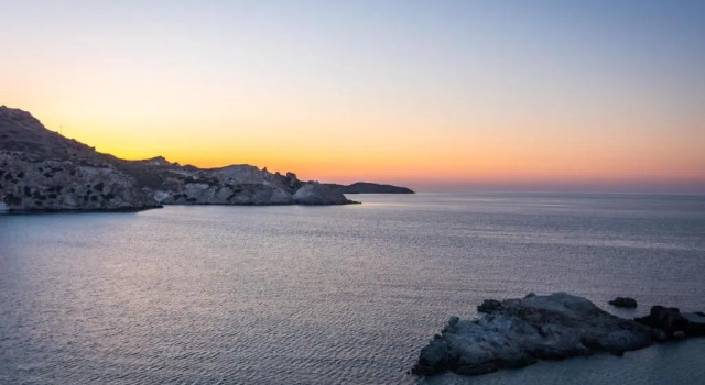 Коттедж Luxurious stoudio in Mandrakia 1