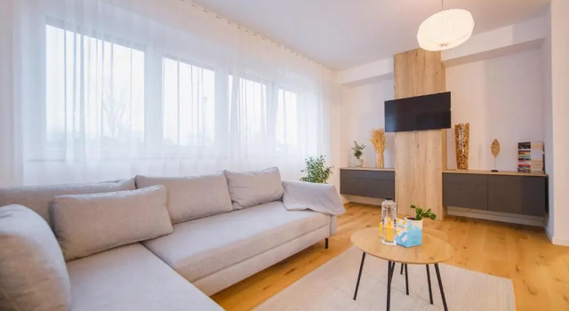 Urban Garden by Waterview, Varaa Huoneisto Oradea 