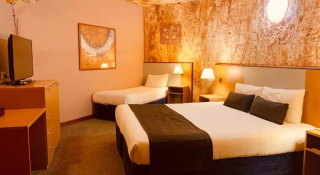 Трёхместный номер Superior Desert Cave Hotel