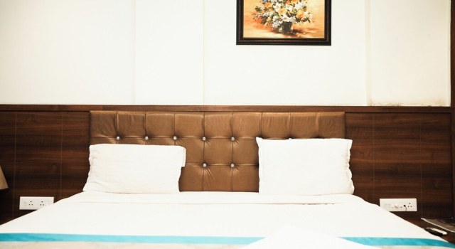 Полулюкс Hotel Hangout