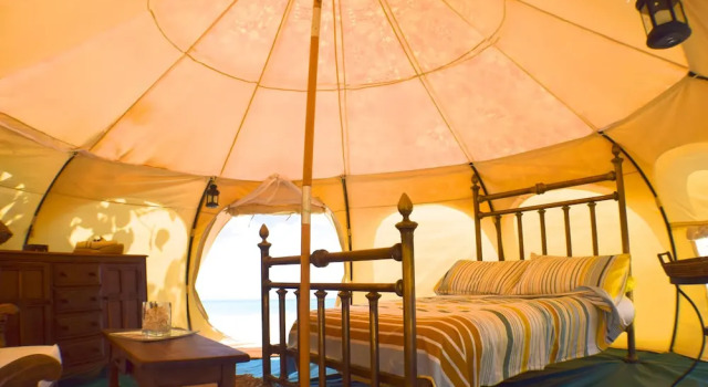 Тент с видом на море Wild Lotus Glamping
