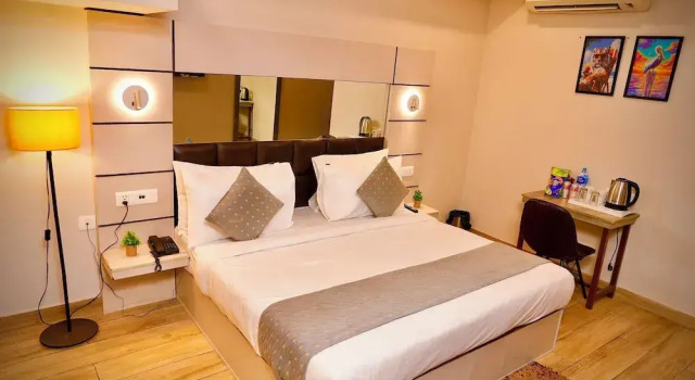 Двухместный номер Standard Hotel Royal Saffron By Majesta Stays