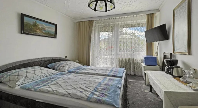 Pension Villa Hany, Забронировать Вилла Отели Мареанске-Лазне 3 звезды, рядом с Железнодорожный вокзал Марианске-Лазне - Центр, 3*