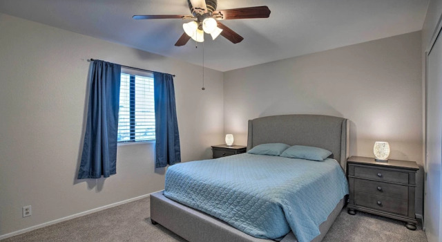 Коттедж 3 Mi to Westgate: Desert Home w/ Hot Tub in Peoria