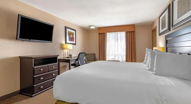 Люкс c 1 комнатой Best Western Bonnyville Inn & Suites