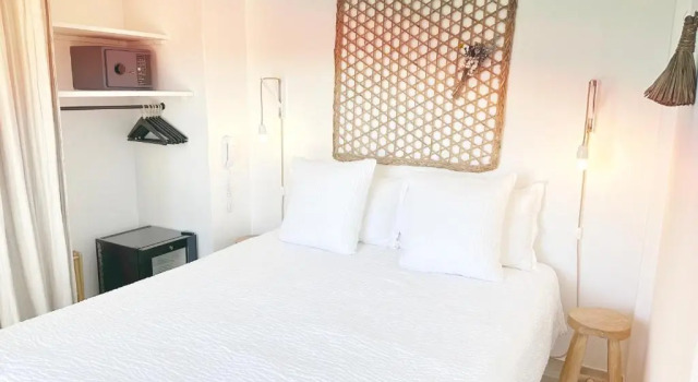 Трёхместный номер Standard Blanc Sable Hôtel