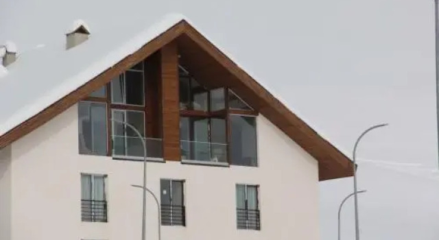 Gudauri Charm Chalet Apartment, Rezerwuj Apartament Hotele w Mtkheta-Mtianeti z basenem, Basen