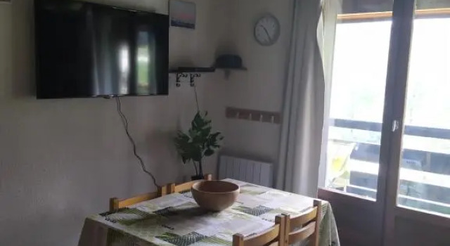 Duplex 3 pièces. Pieds des pistes et balcon!, Забронировать Апартаменты/квартира Отели Isère с бассейном, Бассейн