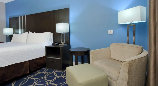Номер Standard Holiday Inn Express and Suites Houston North - IAH Area by IHG