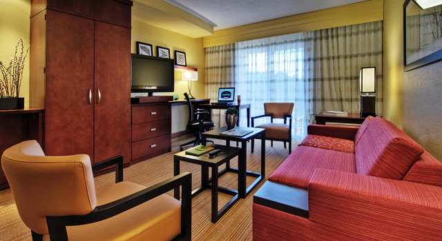 Люкс Courtyard by Marriott Johnson City