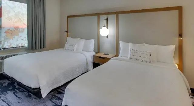 Четырёхместный номер Fairfield Inn and Suites by Marriott Houston Brookhollow