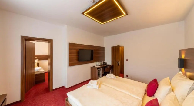 Номер Deluxe Bohemia Inn Hotel