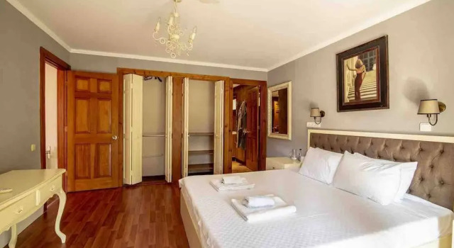 Very Special Villa, 6 and 3 Great For Family Reunions