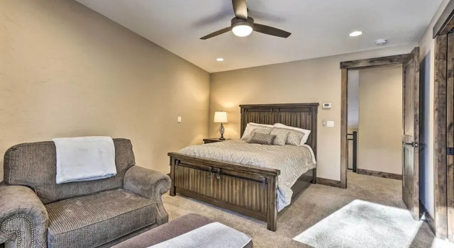 Коттедж 3 Fireplaces & Mtn View: Luxe Home in Breckenridge