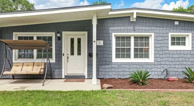 Private Pool Oasis, Walking Distance to the Beach, Забронировать Вилла Джексонвилл-Бич Jacksonville Coast, рядом с Парк аттракционов Эдвенчер-Лэндинг
