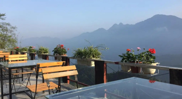 Номер Standard Fansipan Terrace Cafe and Homestay