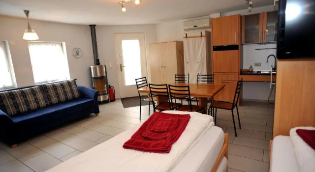Студия Niros Bed & Breakfast