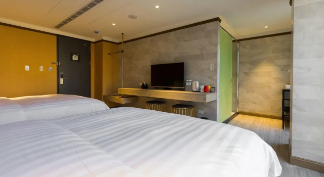 Четырёхместный номер Standard Q21 Hotel