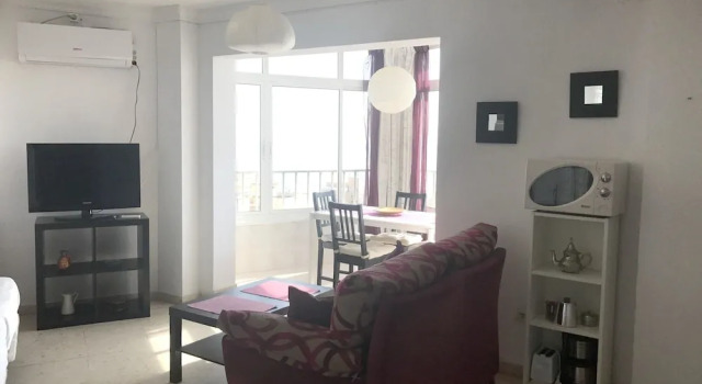 Studio in Torremolinos, With Wonderful sea View, Pool Access and Wifi, Забронировать Отель Отели Торремолинос с бассейном, рядом с Парафия Архангела Михаила, Бассейн