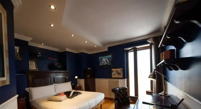 Navy Apartment by Wonderful Italy