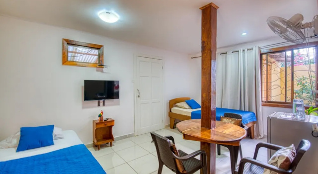 Трёхместный номер Standard Yucca Beachfront Hotel