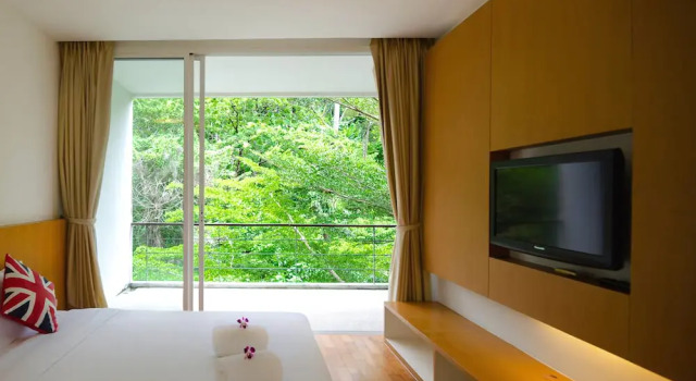 Natural Sea View 2 Bedrooms Apartment
