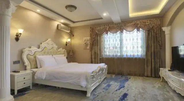 Люкс Homeinn Ease Hotel (Qinhuangdao Beidaihe Laohushi)