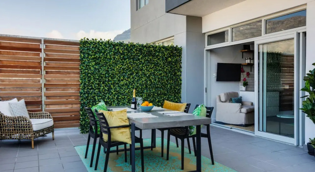 Luxury Table Mountain Balcony Apartment