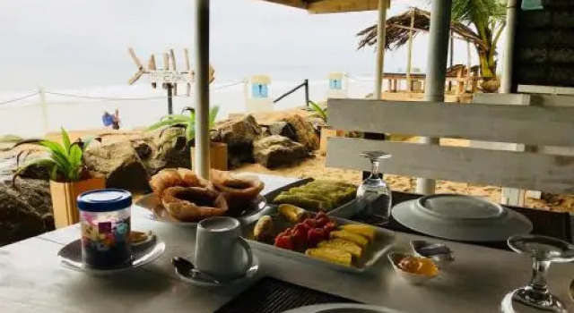 Sadun 75, (Beach camp), Забронировать Отель Boossa Округ Галле