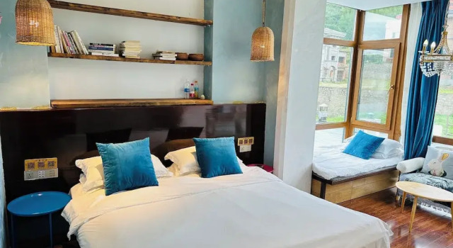 Двухместный семейный номер Standard с видом на окрестности Qu She Boutique Hotel