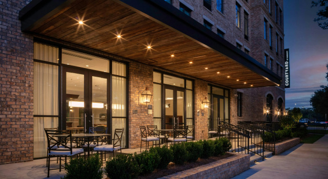 Courtyard by Marriott Thomasville Downtown, Book Hotel Thomasville Georgia