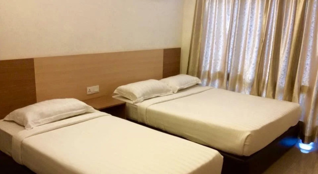 Dolphin Hotel, Забронировать Отель Кланг Селангор