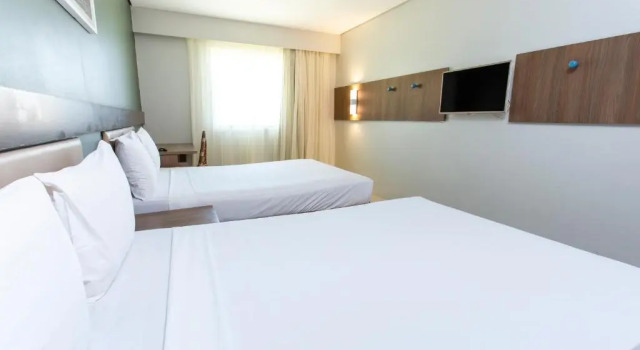Четырёхместный полулюкс Beach Park Resort - Oceani
