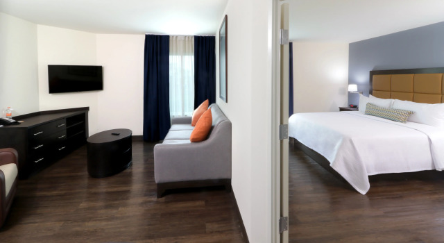 Candlewood Suites - Queretaro Juriquilla by IHG, Забронировать Отель Отели Хурикилья с парковкой, Парковка