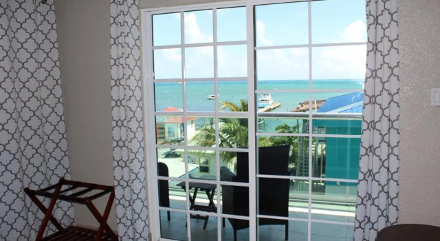 Номер Standard с видом на море Barefoot Caye Caulker Hotel